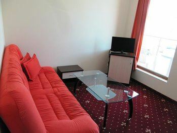 Апартаменти Maverick Hotel 3*