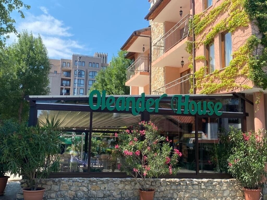 Территория Oleander House & Tennis Club (ex. Oleander House) 3*