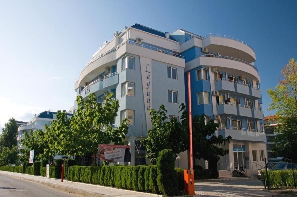 Отель Laguna (ex. PMG Laguna Apartments, Laguna Holiday) 3*
