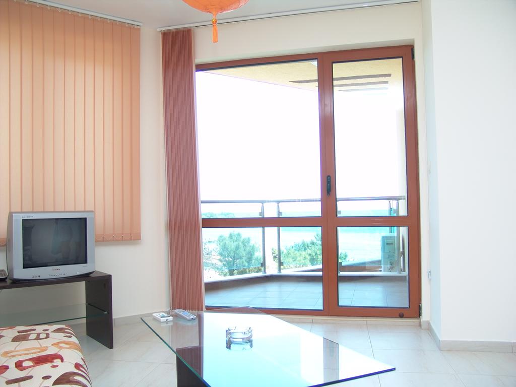 Территория Sunny Bay Apart 3*