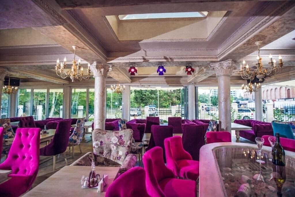 Вид Avenue Deluxe Apart Hotel 4*