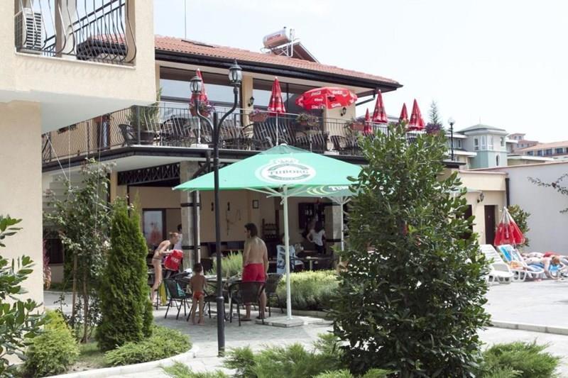 Панорама Rose Village 3*