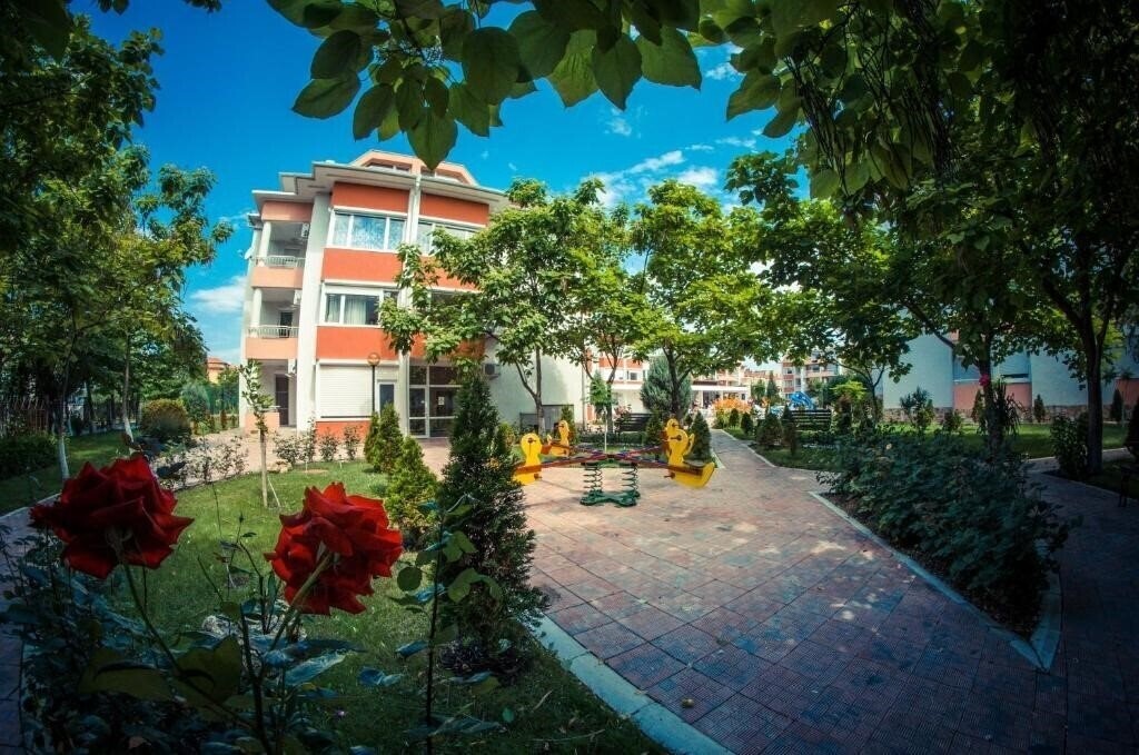 Апартаменти Sunny Fort Apart 3*