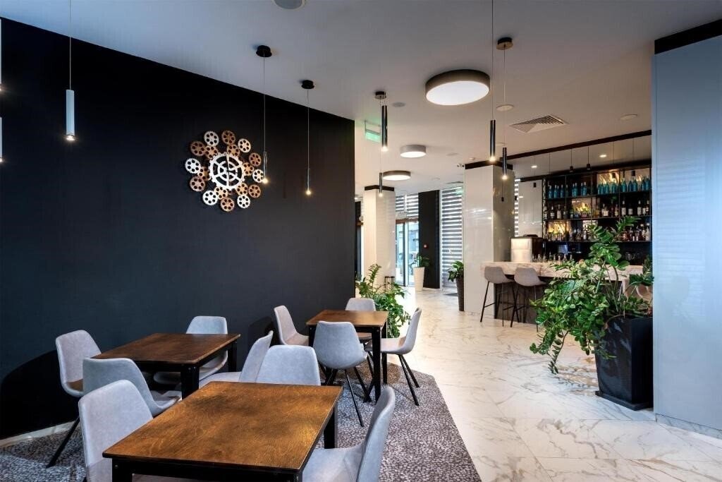 Апартаменты Best Western Plus Premium Inn 4*