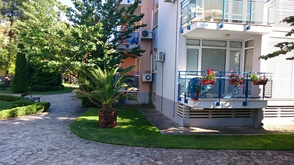 Апартаменты Elit 4 Apart Complex 3*