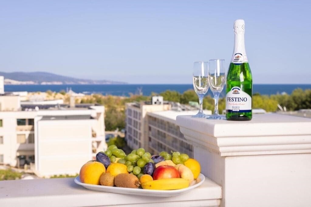 Апартаменты Rome Palace Deluxe (ex. Rome Palace) 4*