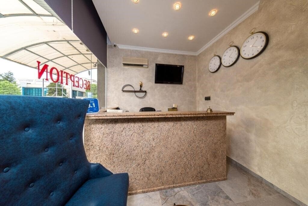 Фото Hotel Avenue (ex. Avenu, Avenue, Avenue Central) 3*