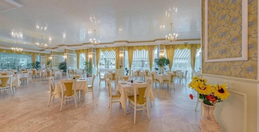 Изображение Mena Palace 4*
