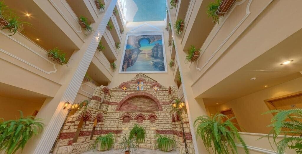 Панорама Mena Palace 4*