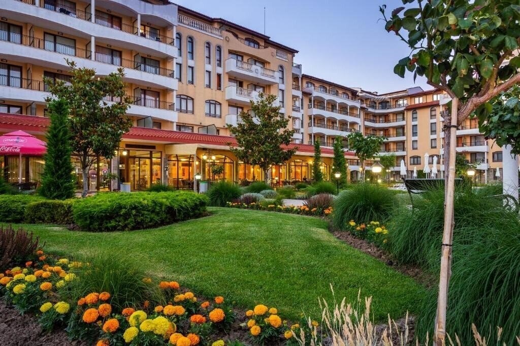 Вид Royal Sun апартаменты