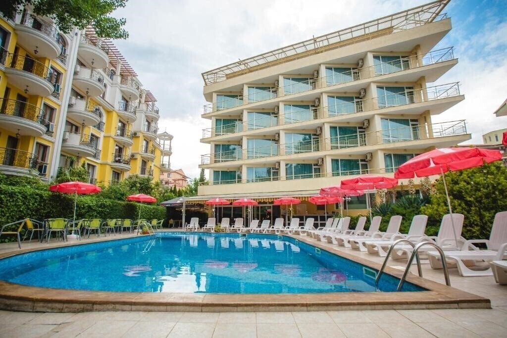 Территория Deva Hotel 3*