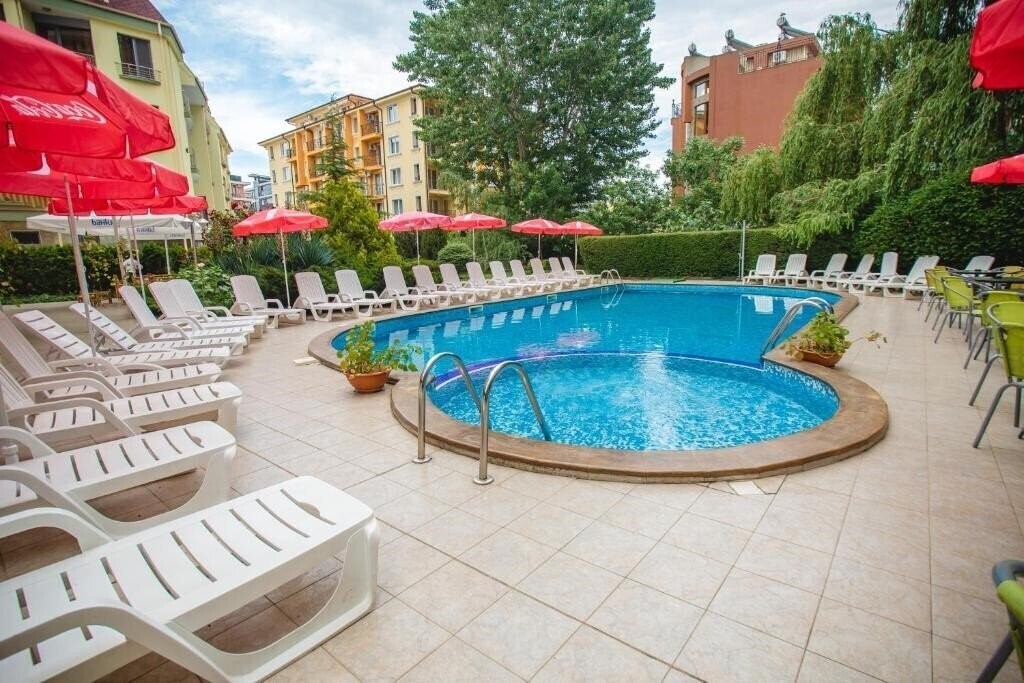 Апартаменты Deva Hotel 3*