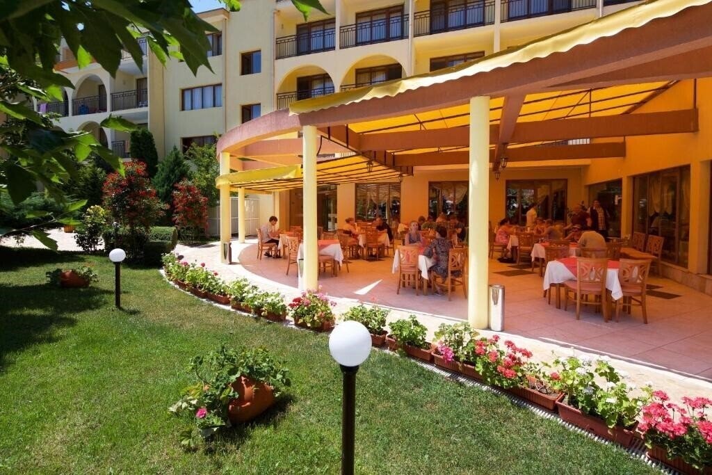 Территория Yavor Palace 4*
