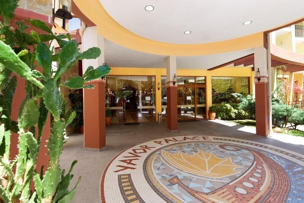 Панорама Yavor Palace 4*