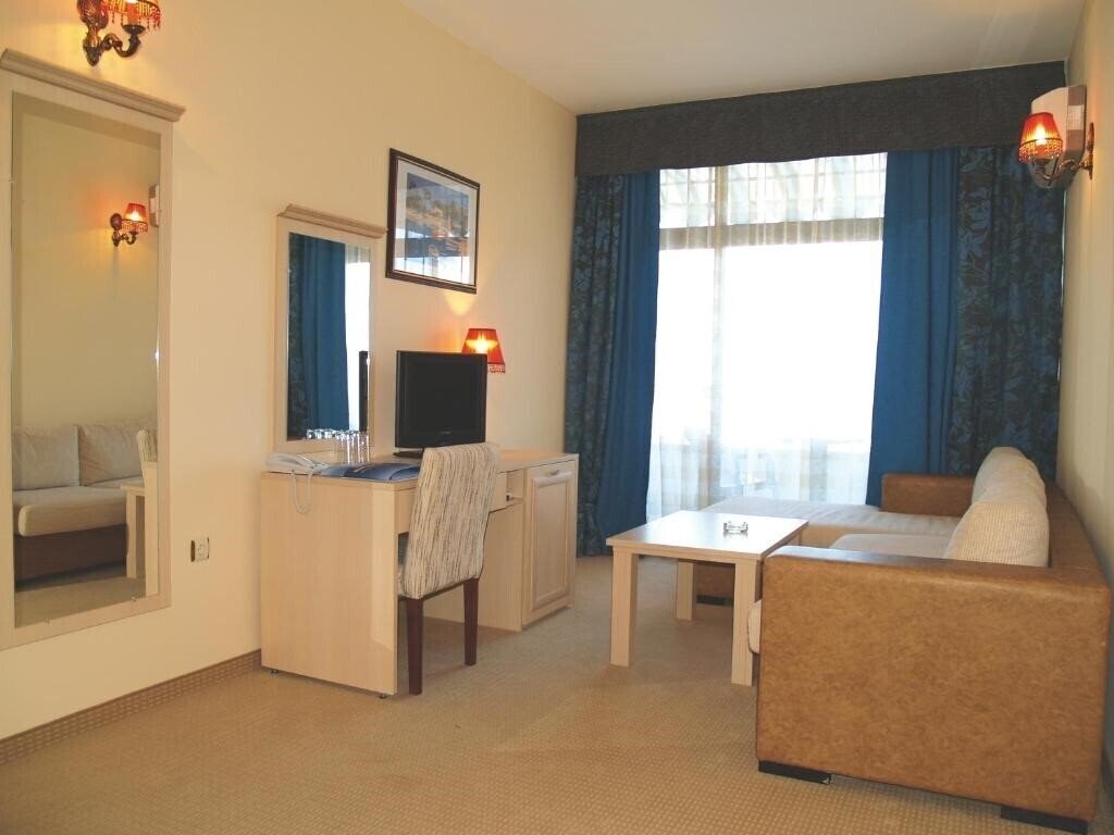 Вид Grenada Ah/Pm 3*