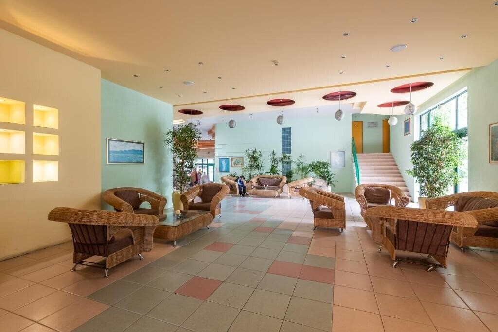 Апартаменти Hotel Trakia 3*