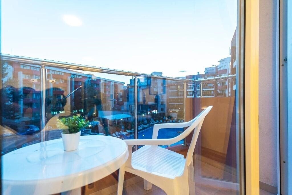 Панорама Admiral Plaza Hotel 3*