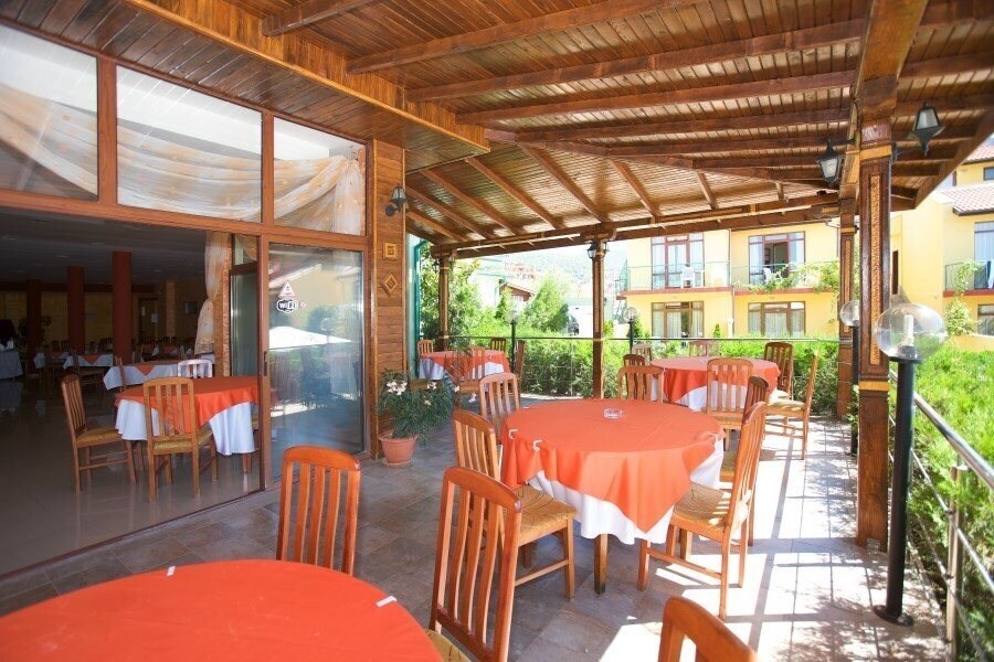 Вид Yalta Holiday Village 3*