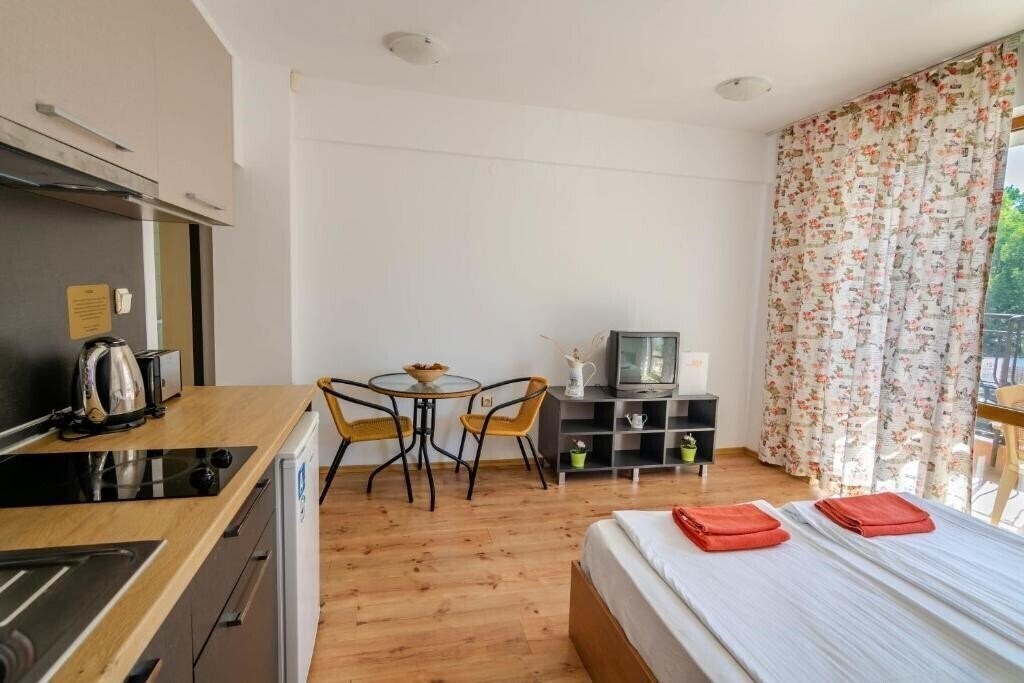 Апартаменты Step Hotel 3*