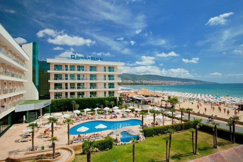 Отель DIT Evrika Beach Club Hotel 4*