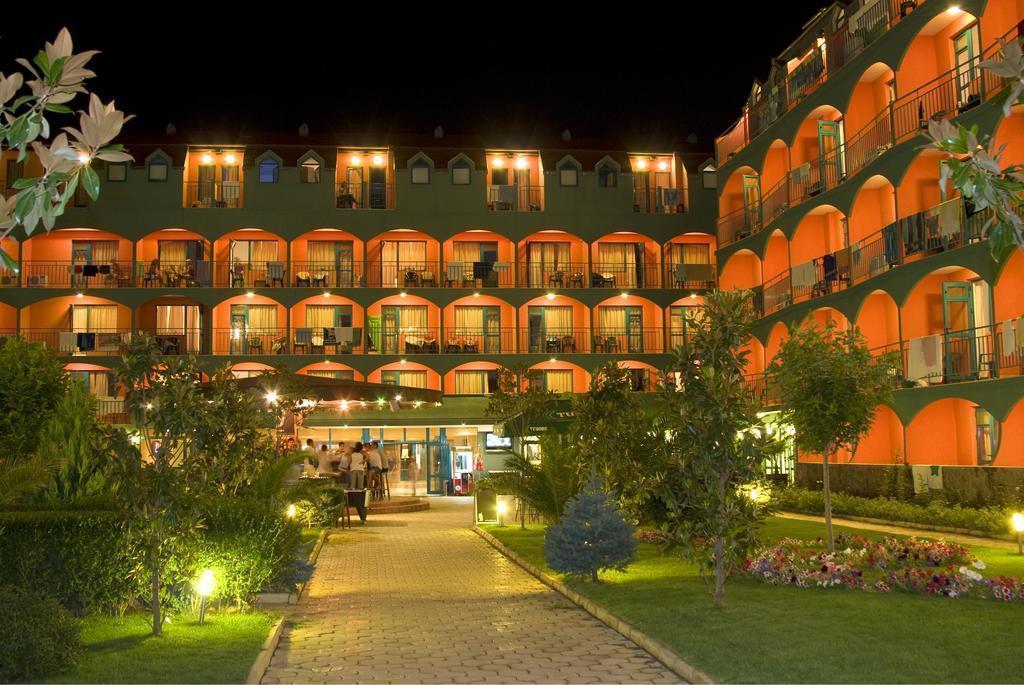 Апартаменти Kokiche 3*