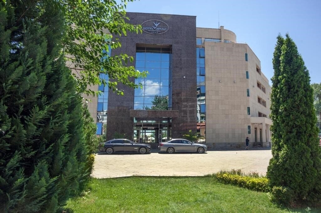 Апартаменти Jeravi 4*