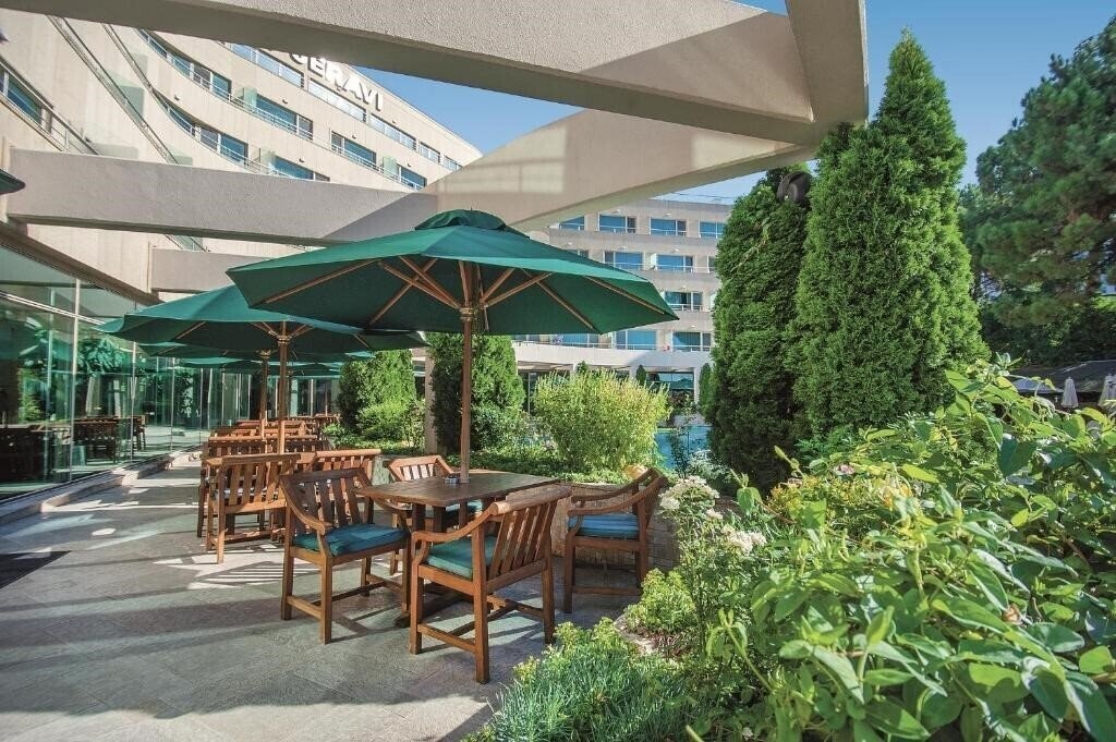 Панорама Jeravi 4*