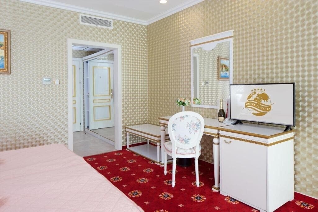 Апартаменти Planeta Hotel & Aqua Park 5*