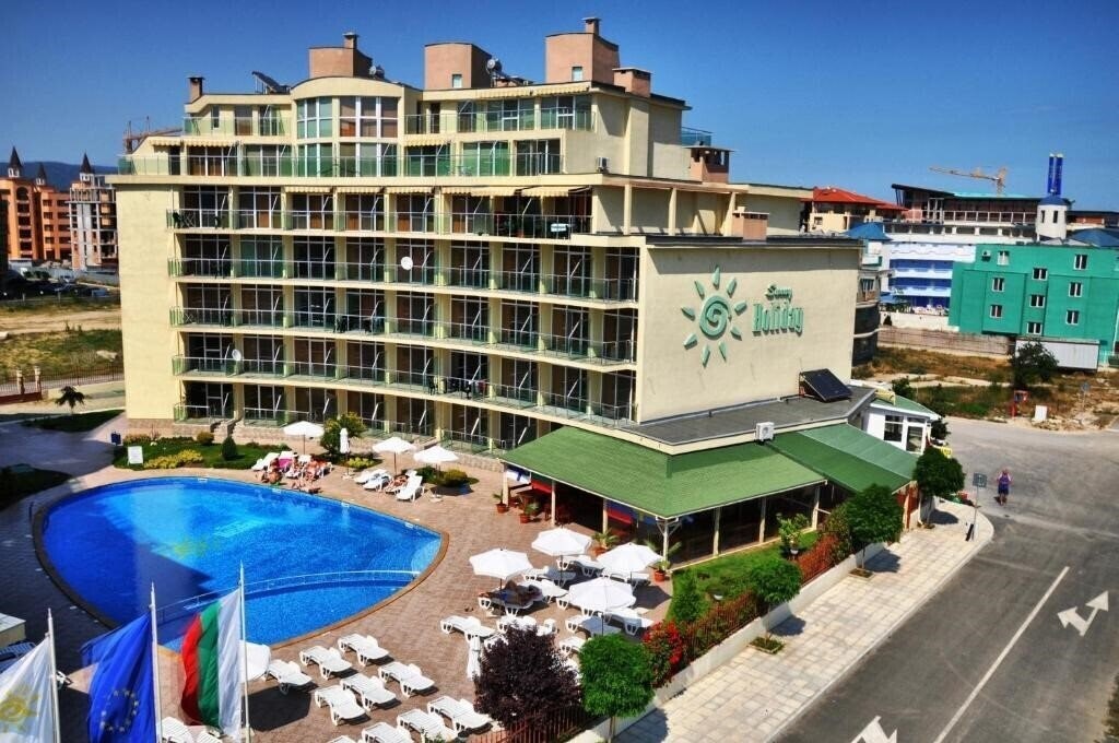 Отель Sunny Holiday Apartments (ex. Sunny Holiday Apart, Sunny Holiday) 3*