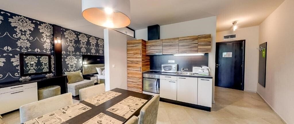 Апартаменты Briz Beach Apartments (ex. Briz Sunny Beach) 3*