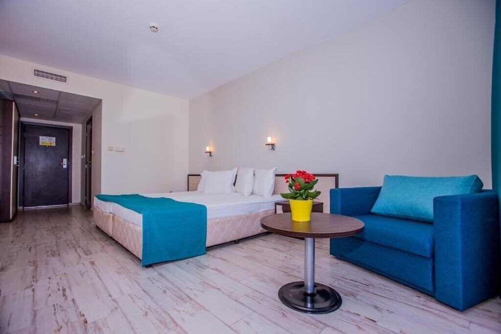 Картинка Meridian Sunny Beach 4*