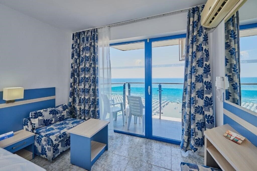 Панорама Palace Sunny Beach 3*