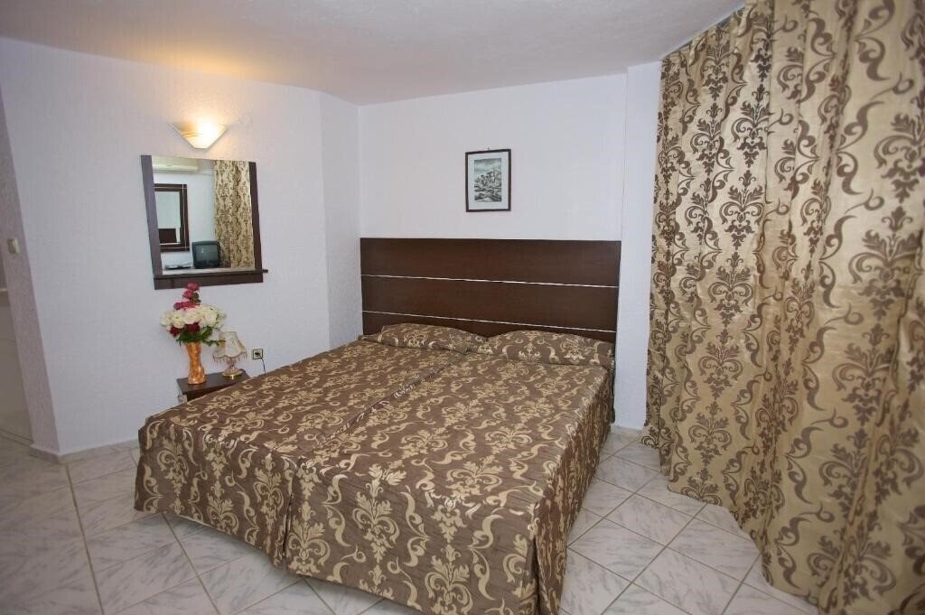 Фотографія Zora_sb 3*