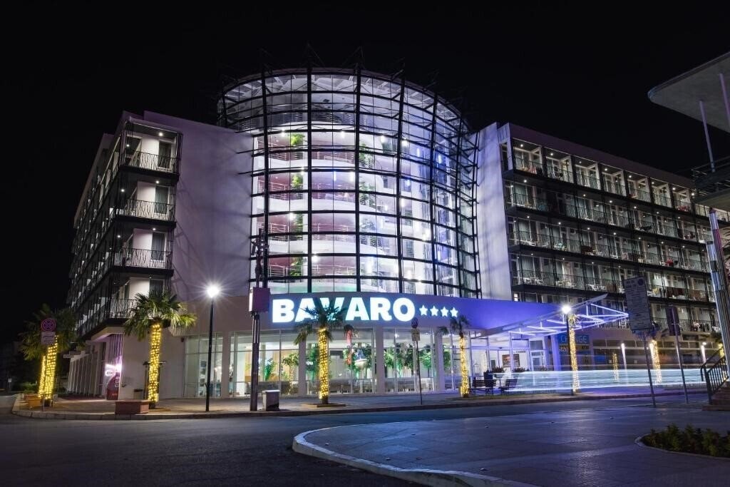 Отель Bavaro Hotel 4*