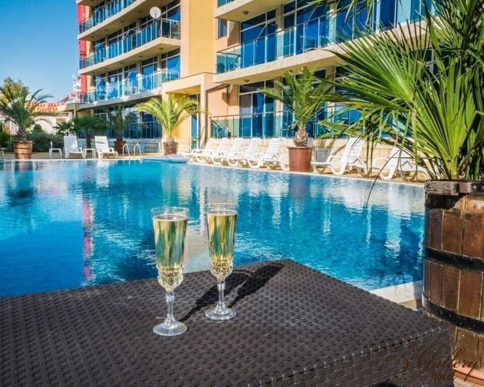 Зображення Gallery 4*