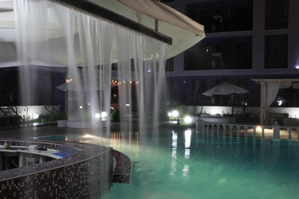 Апартаменти Rainbow Holiday Complex - Sea Isle (ex. Rainbow Sea Isle Apartment, Rainbow 4 Botique Suit) 3*