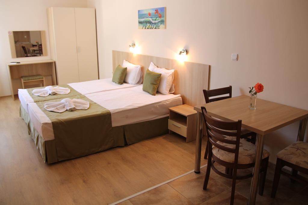 Территория Karlovo 3*