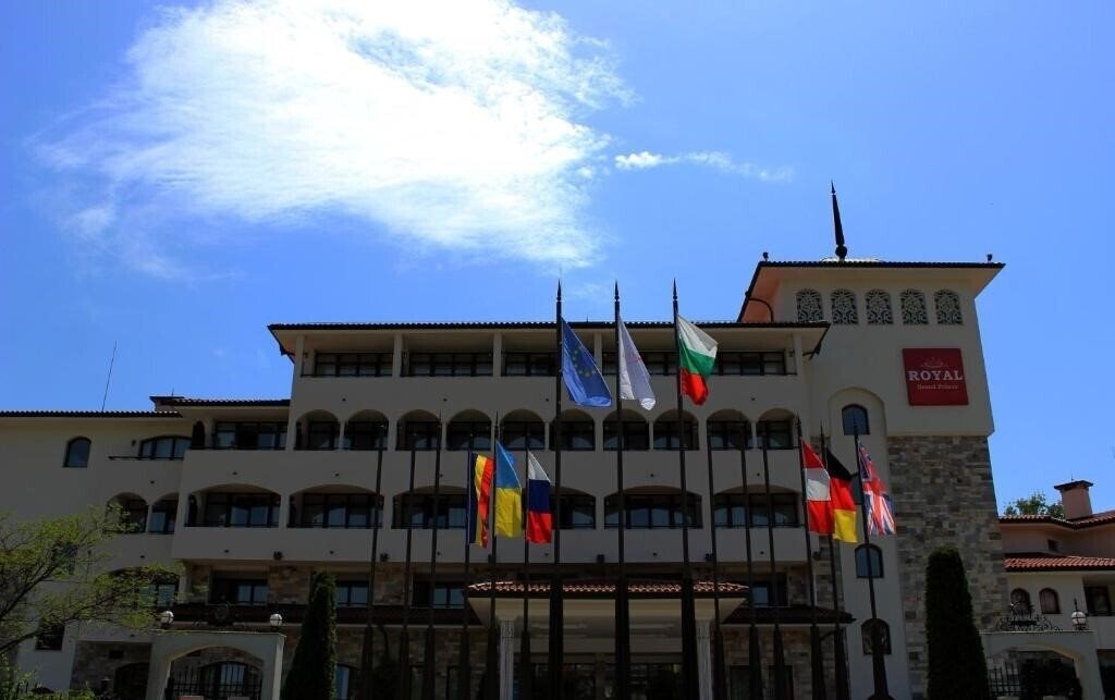 Апартаменты Royal Palace Helena Park (ex. Rui Helena Park) 5*