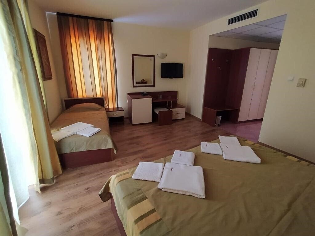 Вид Veris 3*