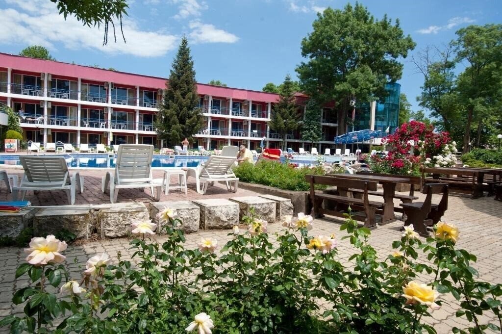 Территория Hotel Regina 3*