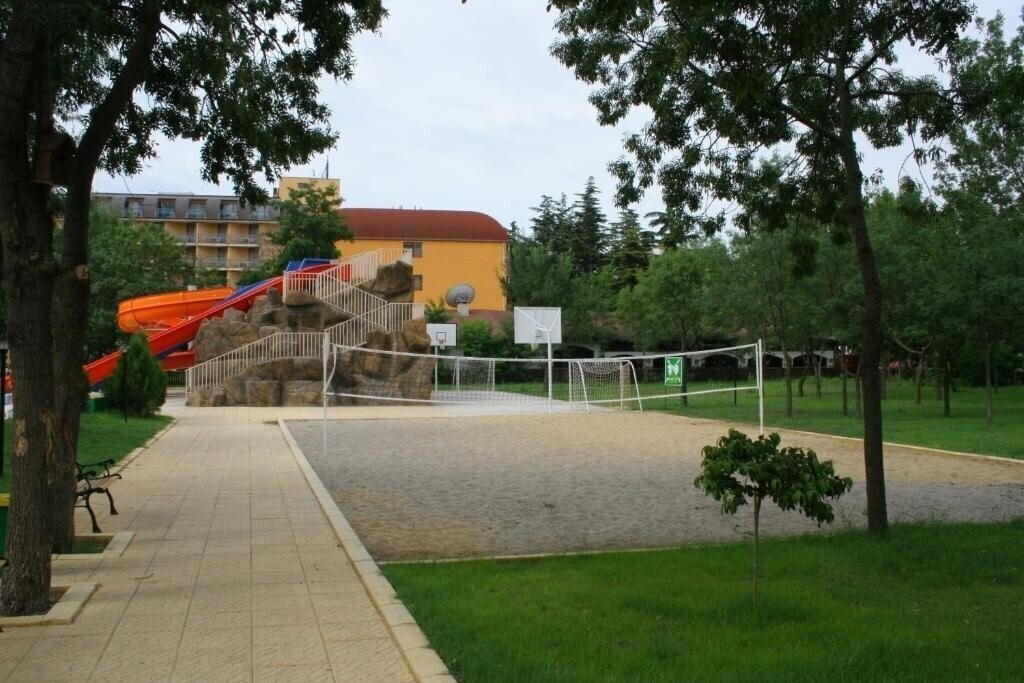 Территория Iskar 3*