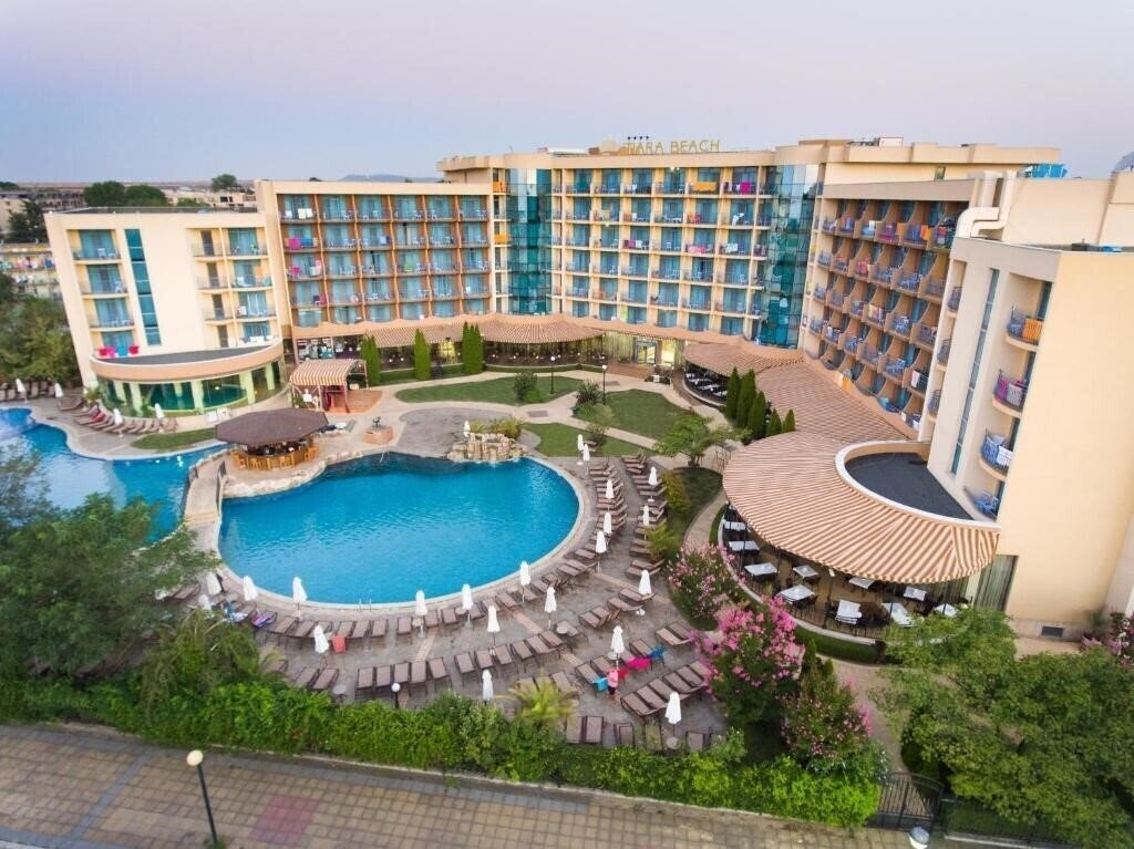 Территория Tiara Beach 4*