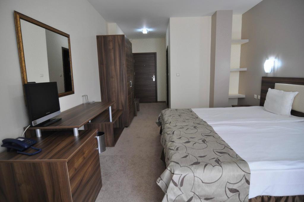 Панорама Regata Palace 4*