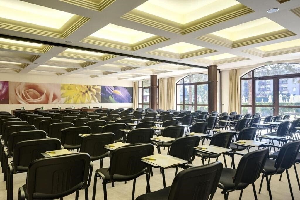 Территория Apart Hotel Royal Beach 3*