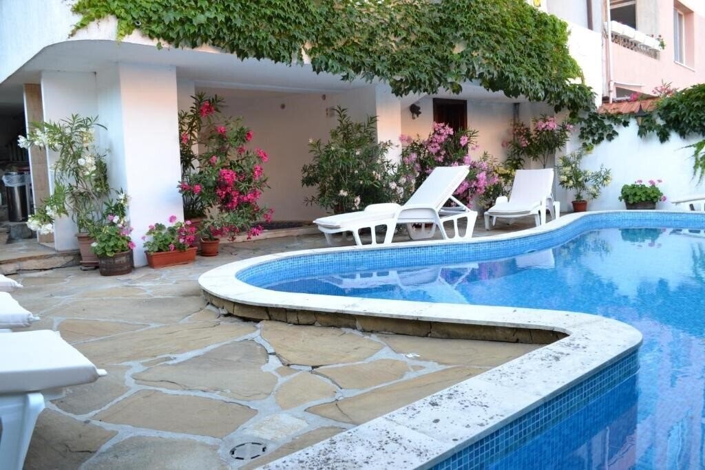 Картинка More 1*