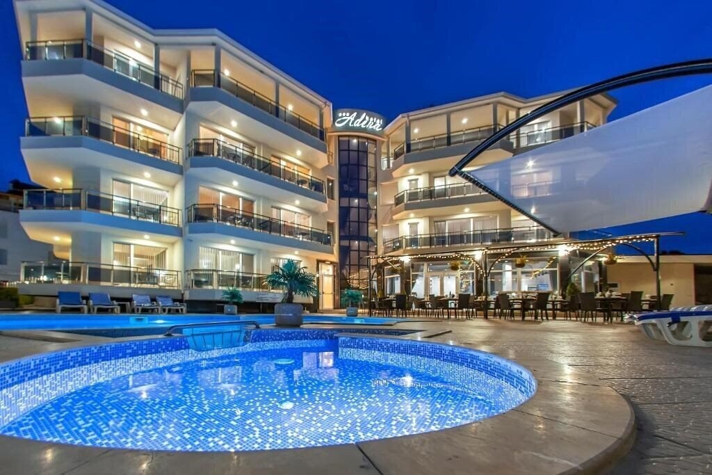 Апартаменты Adena Family Hotel 3*