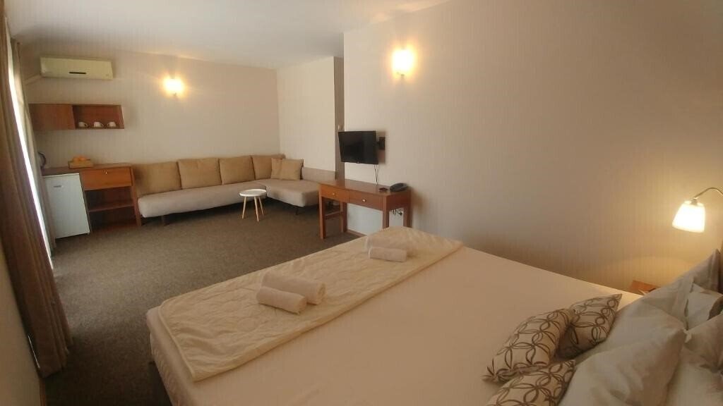 Апартаменты Hotel Muses 3*