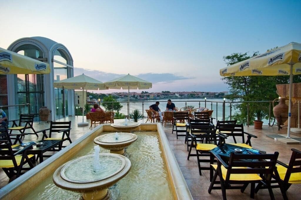 Картинка Villa List 4*