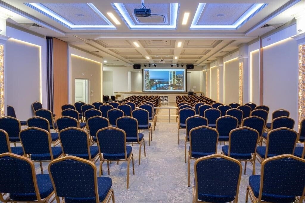Вид Villa List 4*