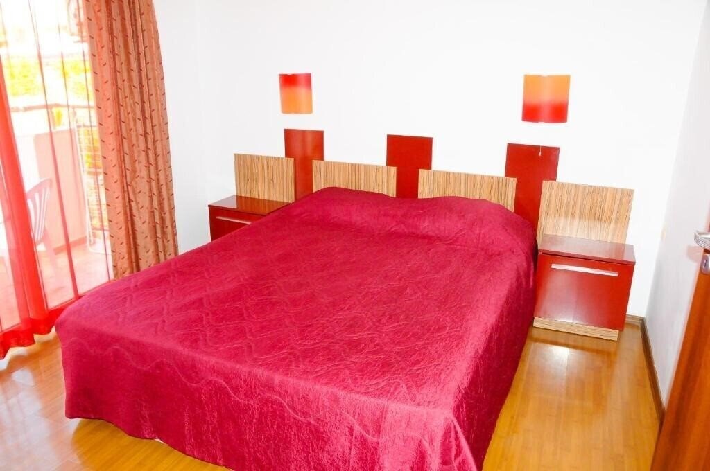 Панорама Apolis 3*